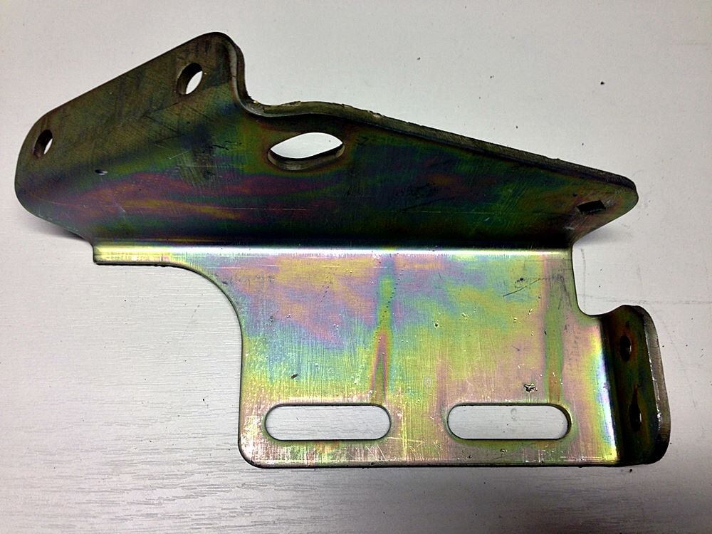 915